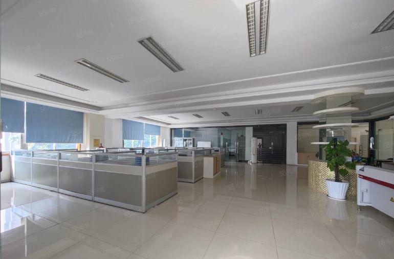 21元起松岗地铁口楼上300平精装修厂房出租仓库出租大小分租