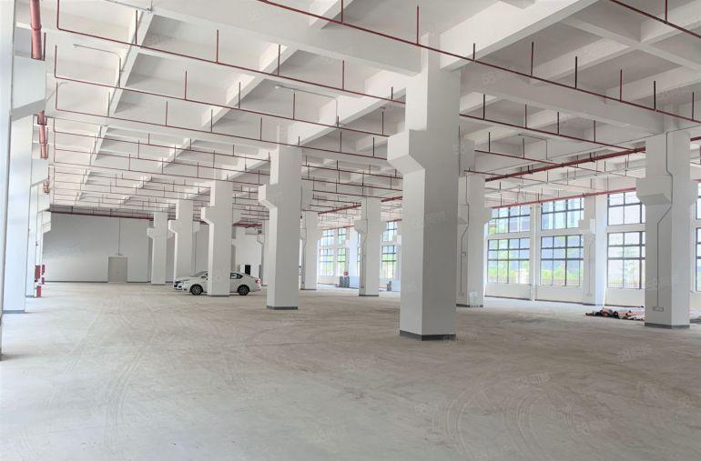 宝安福永工业区原房东3400平可分租厂房仓库出租8米层高航车