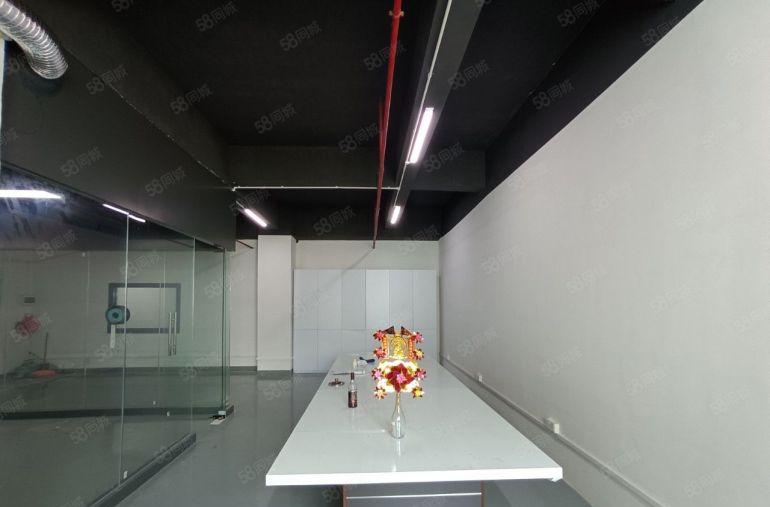 西乡固戍，独院厂房，楼上带装修190平365平厂房仓库出租