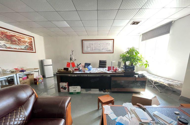 西乡固戍原房东直租，带装修380平厂房出租，拎包即可使用