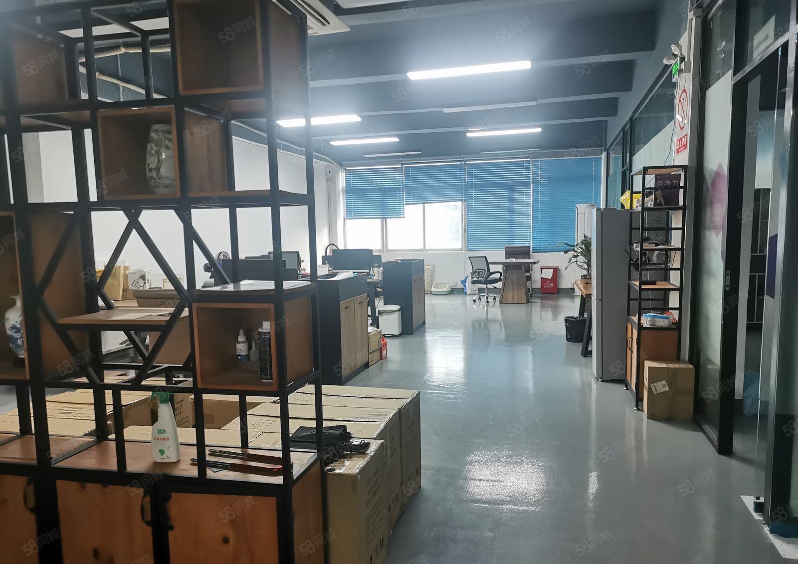 福永楼上300平精装修厂房出租仓库招租低价租地铁口