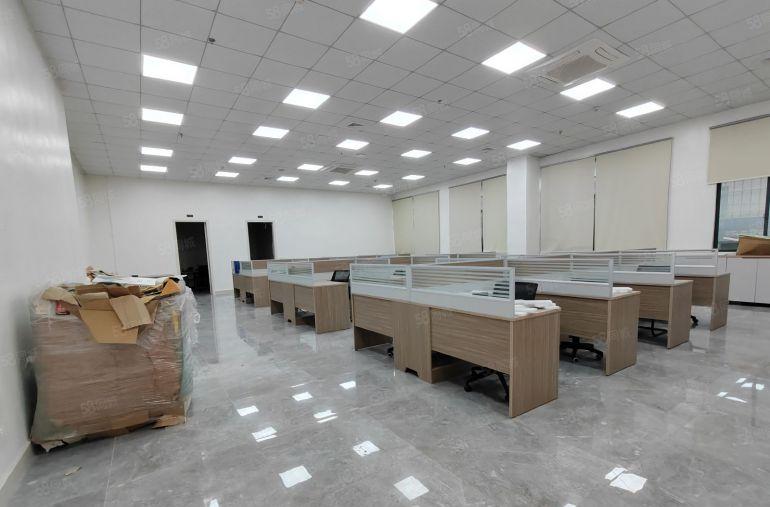 10年合同宝安福永原房东3万6千平红本厂房出租独门独院