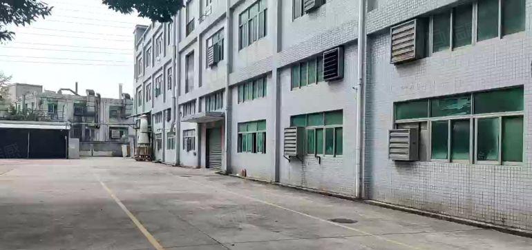 沙井新桥高速路口附近9000平米独门独院厂房出租