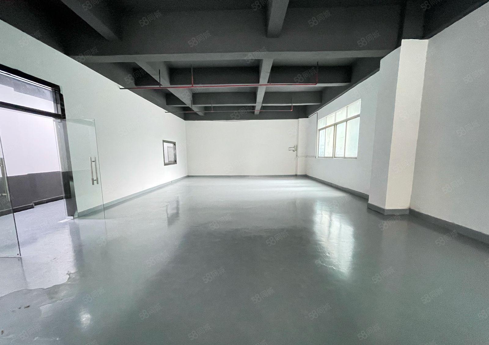 西乡固戍工业区，带装修140平365平厂房出租，全新地平漆