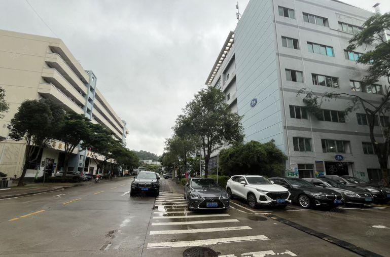 福永地铁口500平精装修环境优美办公室仓库低价厂房出租可分租