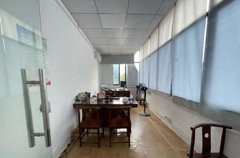 西乡固戍一路，独院厂房带装修218平厂房仓库出租，租金便宜