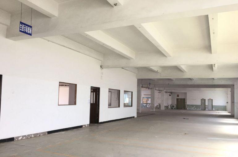 松岗谭头工业园村委厂房出租3300平，实际面积。合同5年