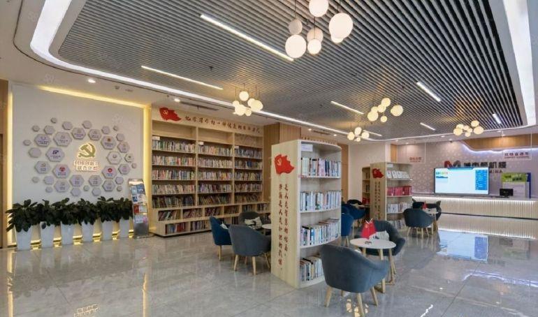 原房东！实际面积出租！地铁口红本产业园精装修1000平可分租