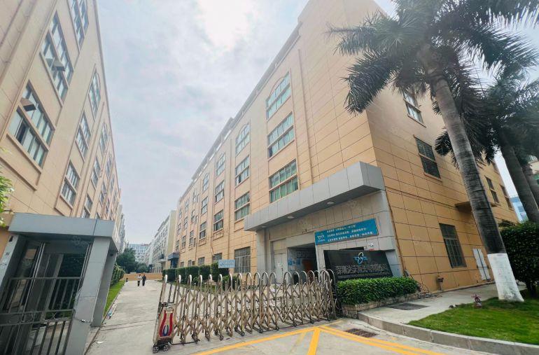 宝安沙井松福大道原房东10000平可分租独门独院红本厂房6米