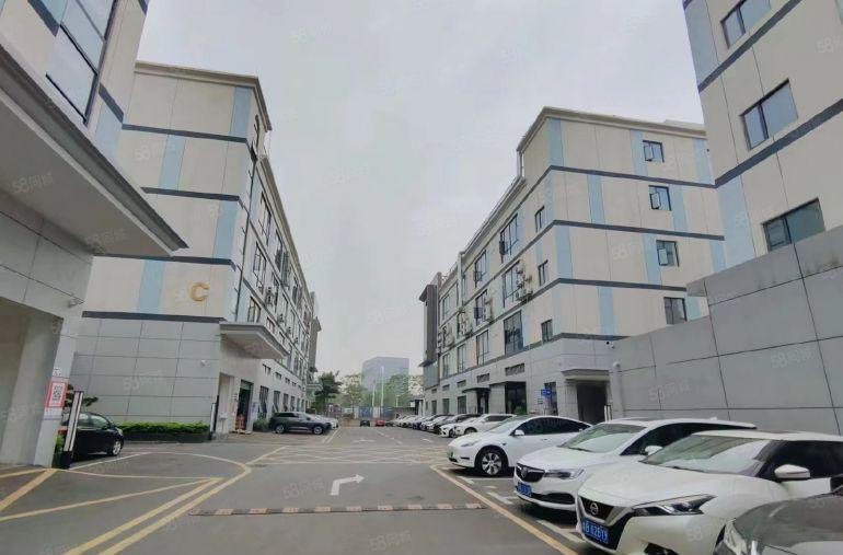 和平楼上精装厂房720平方，精装修，水电齐全，停车位充足