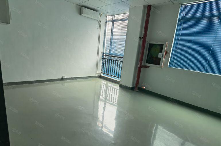 沙井共和新出原房东楼上精装修厂房，现成SMT厂房，办公贸易等