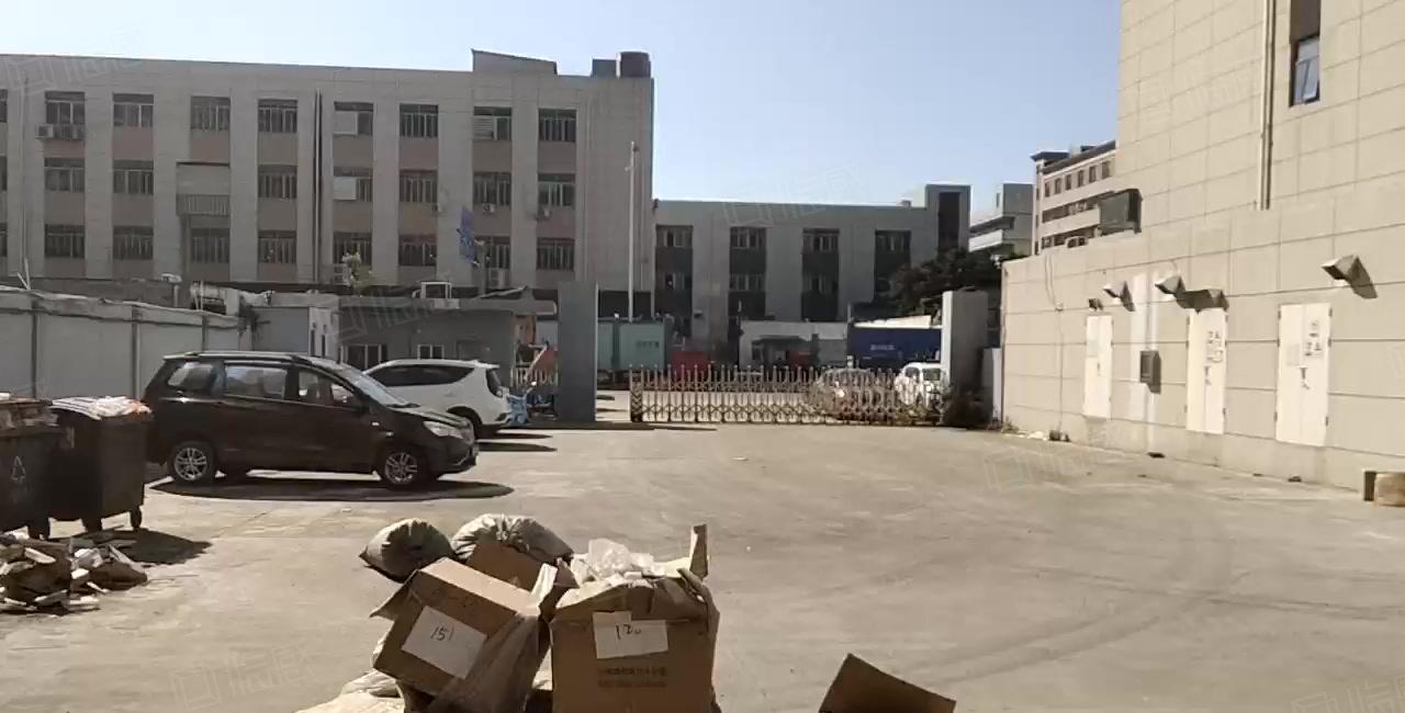 独门独院原房东出租9500平方带红本厂房