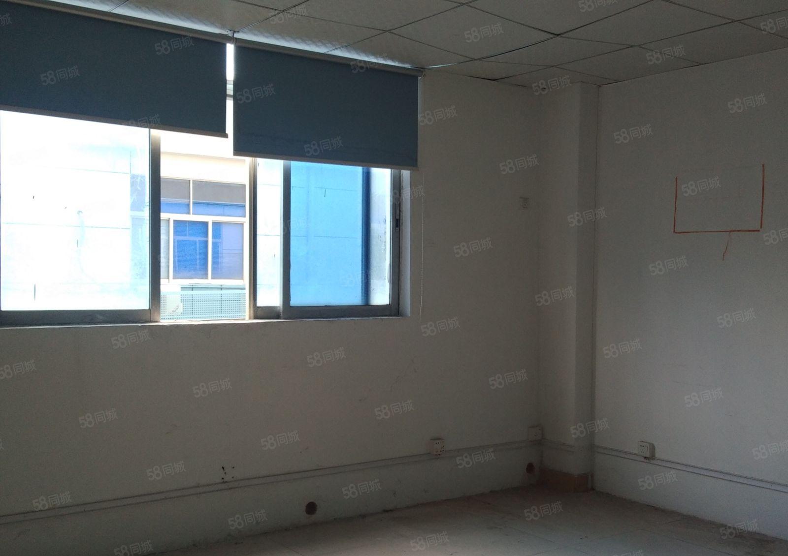 西乡黄田公交站附近园区楼上375平带装修，有吊机口
