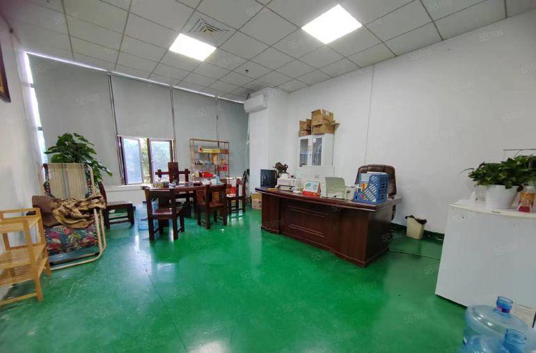 福永大洋田桥头地铁550平米原房东精装修厂房仓库低价出租招租