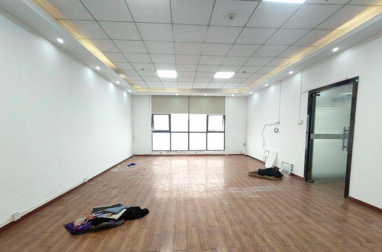 固戍原房东独栋 自建厂房出租，整层带装修1300平，使用率高