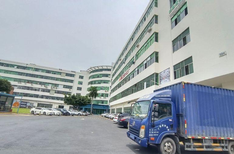 西乡九围原房东一楼实际面积1750平厂房仓库出租大园区空地大