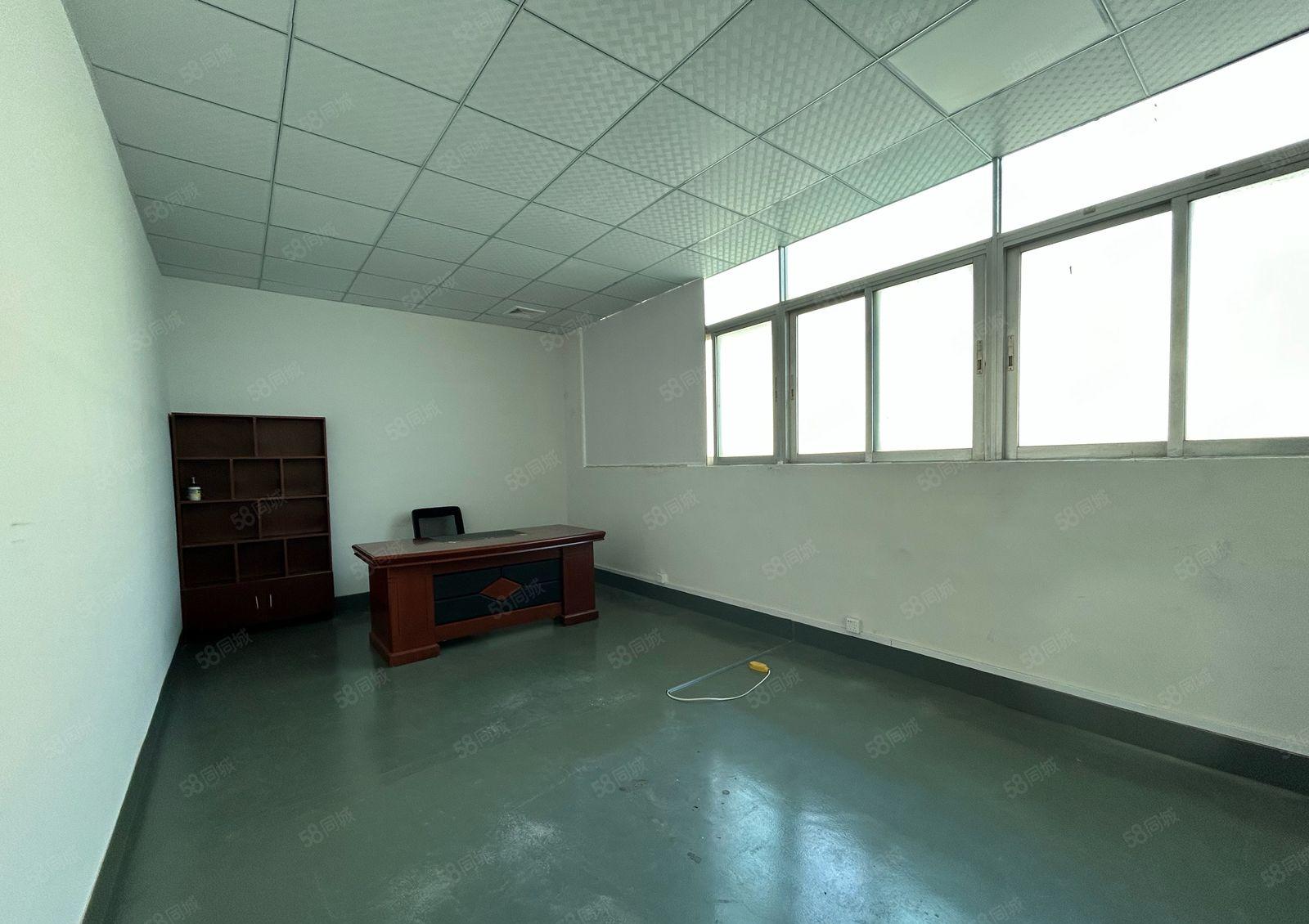 福永地铁站旁楼上300平带装修原房东厂房低价出租仓库一楼