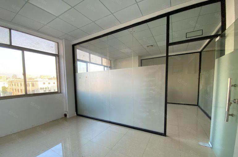 松岗溪头地铁口350平精装修玻璃办公室厂房出租水电齐全采光好