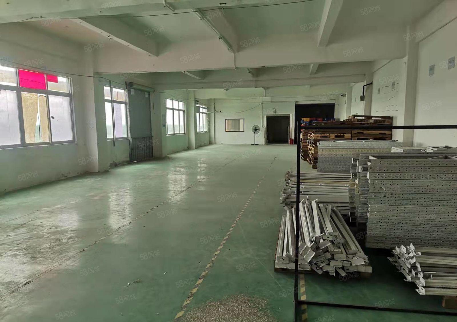 宝安机场附近中转仓迷你仓招租 空地大方便进出大货车