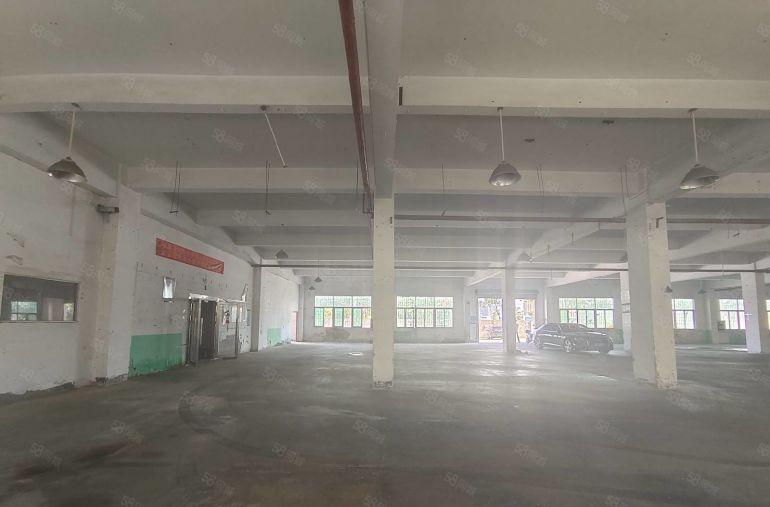 高速口独门独院厂房5000平方出租可分租免租期两个月交通便利