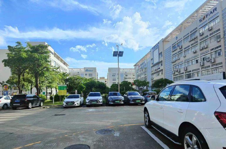 地铁口一楼1700平红本近9成使用率层高6米位置形象俱佳