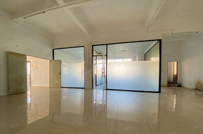 松岗溪头地铁口350平精装修玻璃办公室厂房出租水电齐全采光好