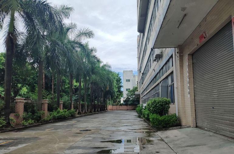 福永高速路口9380平米独院厂房出租