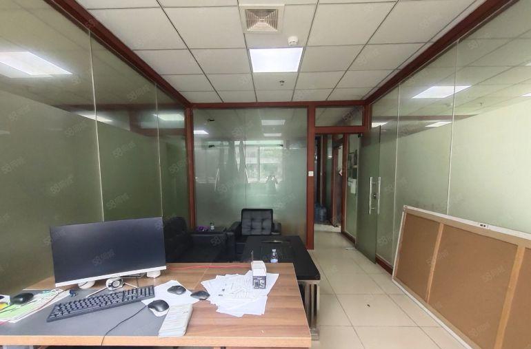 西乡，固戍大型工业园，楼上电梯囗带装修520平厂房，仓库出租