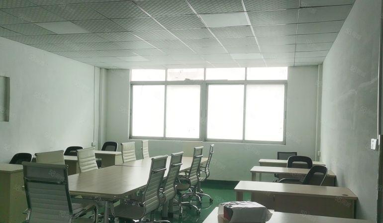 石岩地铁口 厂房招租 装修好直接用 大小面积可租 园区形象好