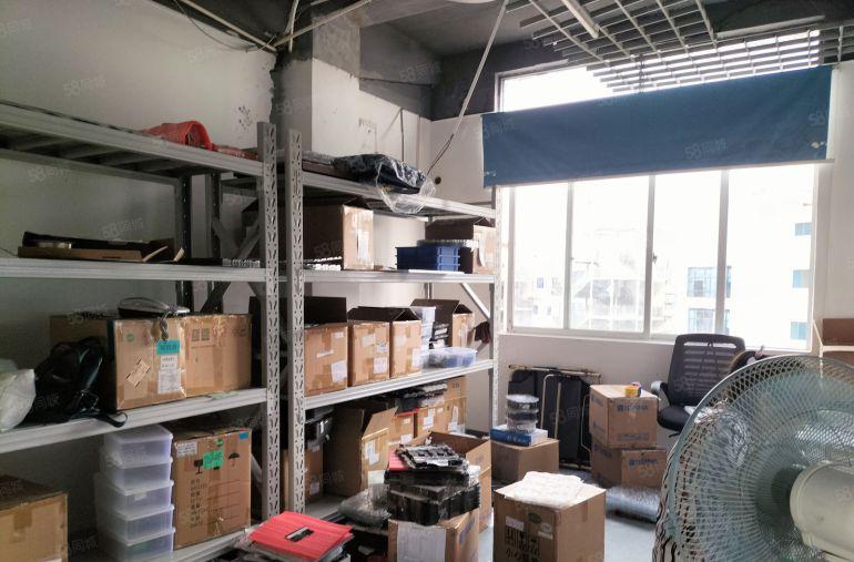 石岩同富裕400精装修无尘车间低价厂房仓库空土地车位一楼出租