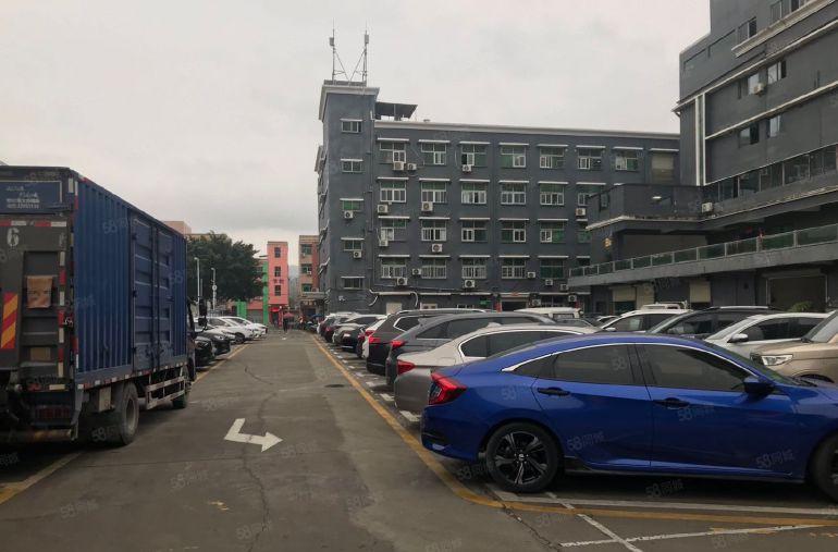 松岗塘下涌工业园区新出楼上1000平米便宜出租