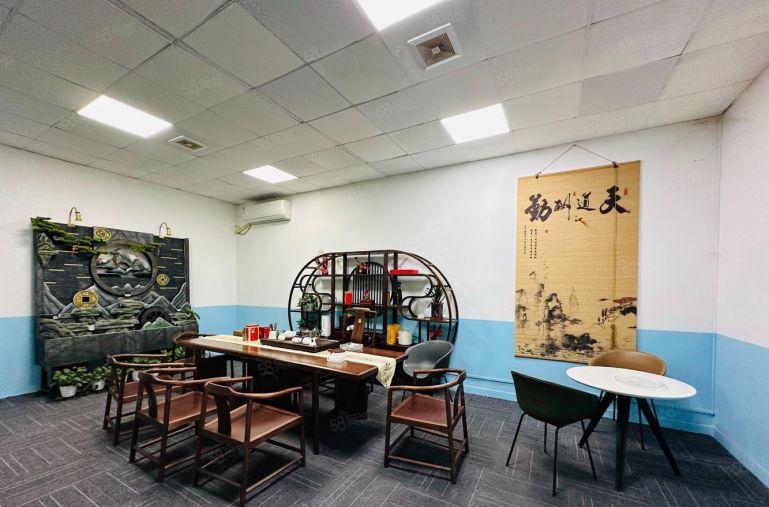 石岩上屋地铁口新出精装修红本一楼厂房1800平出租可分租