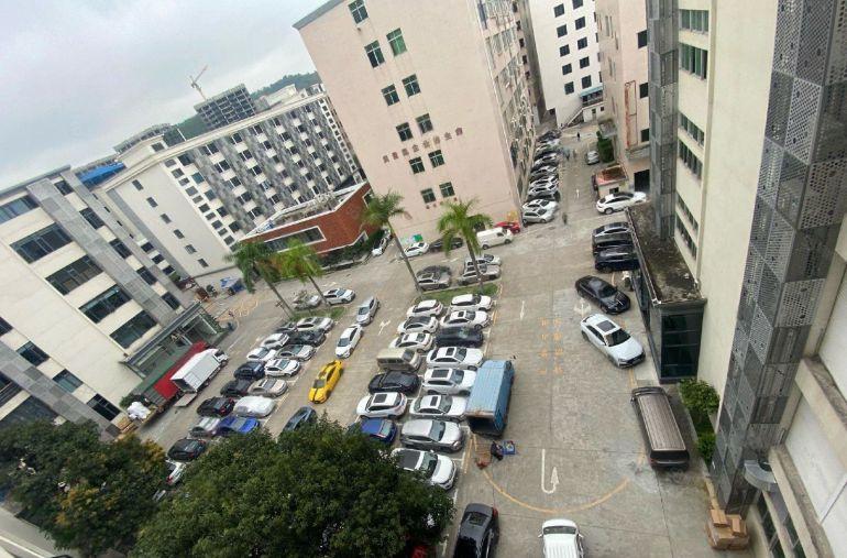 宝安黄田地铁口旁1000平精装可生产电商贸易办公室厂房出租