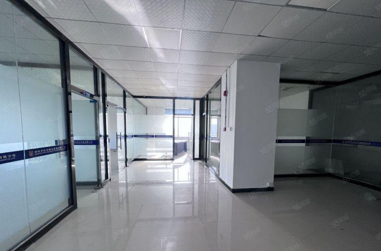 22元西乡固戍3楼400平带精装修办公室带红本可分组