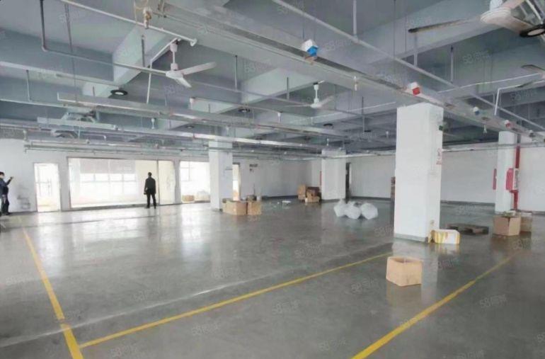 福永地铁口楼上700平精装厂房出租大气前台四面采光无公摊