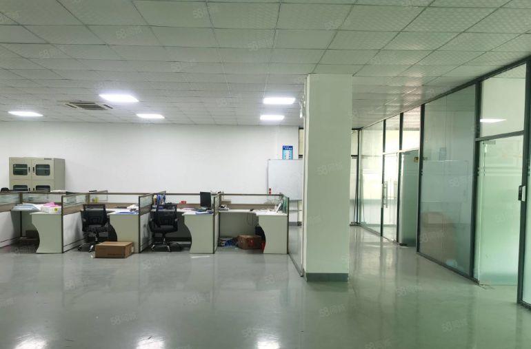 2000松岗地铁口附近厂房出租2楼整层实际面积带装修红本低