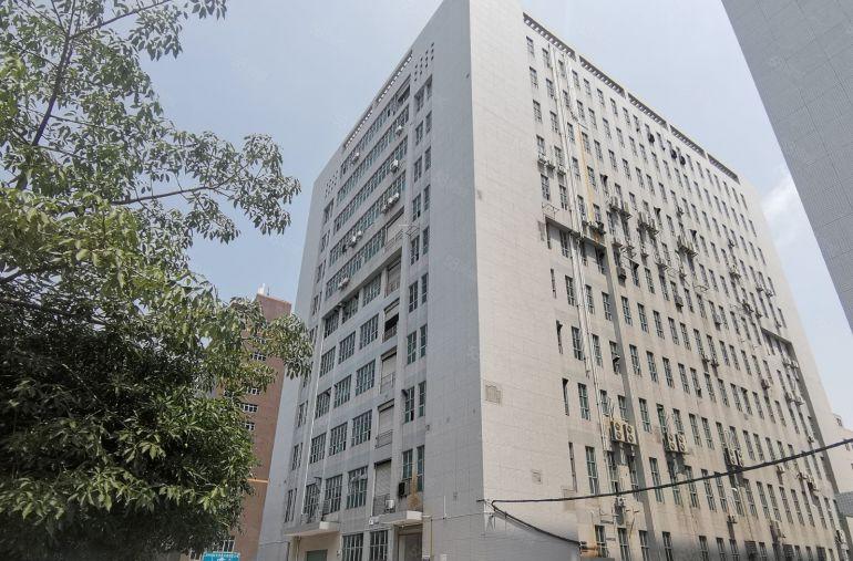 福永桥头地铁口原房东一楼2500平精装修厂房500平大小分租