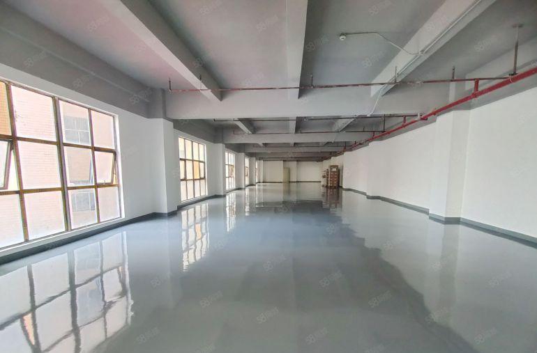 西乡固戍地铁站附近，楼上490平550平厂房仓库原来东出租