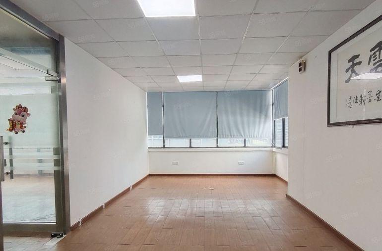 西乡固戍地铁站附近500平，精装修办公厂房低价出租，水电齐全