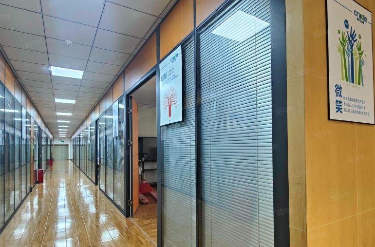 经典推荐33元每平豪华精装1100平8成使用率靓丽园区