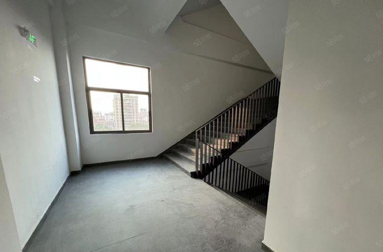 石岩同富裕楼上1000精装修厂房出租仓库出租!低价!