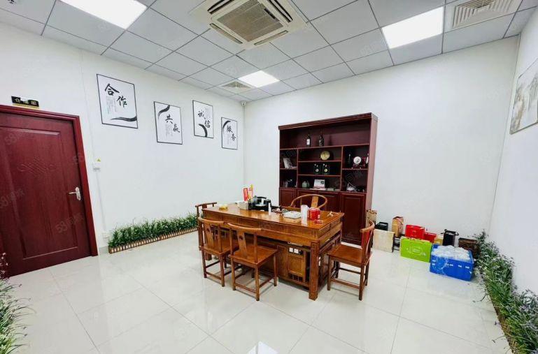 无公摊 无公摊 精装修1600平 石岩厂房办公室仓库出租