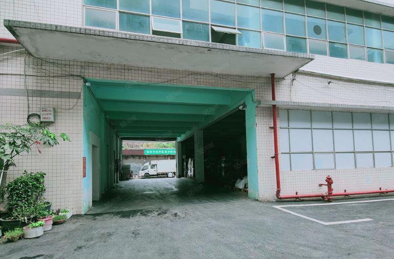 优越地段近南山特价26元每平！整层1850平500平起租