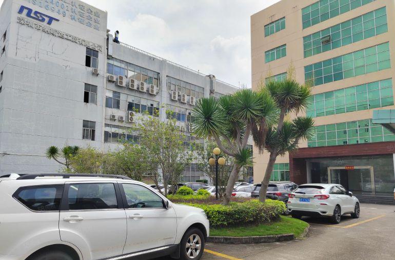 石岩水田工业园1000平精装修厂房仓库低价出租500平可分租