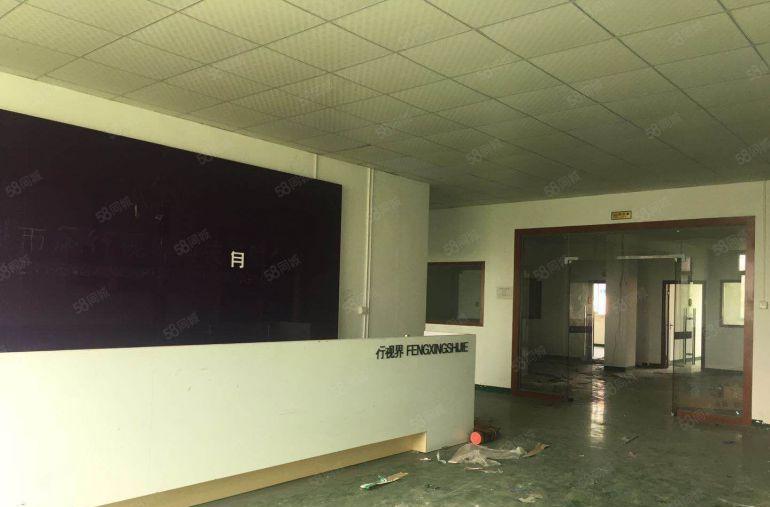 沙井街道新和大道边共和附近原房东红本独院厂房一楼630平方出