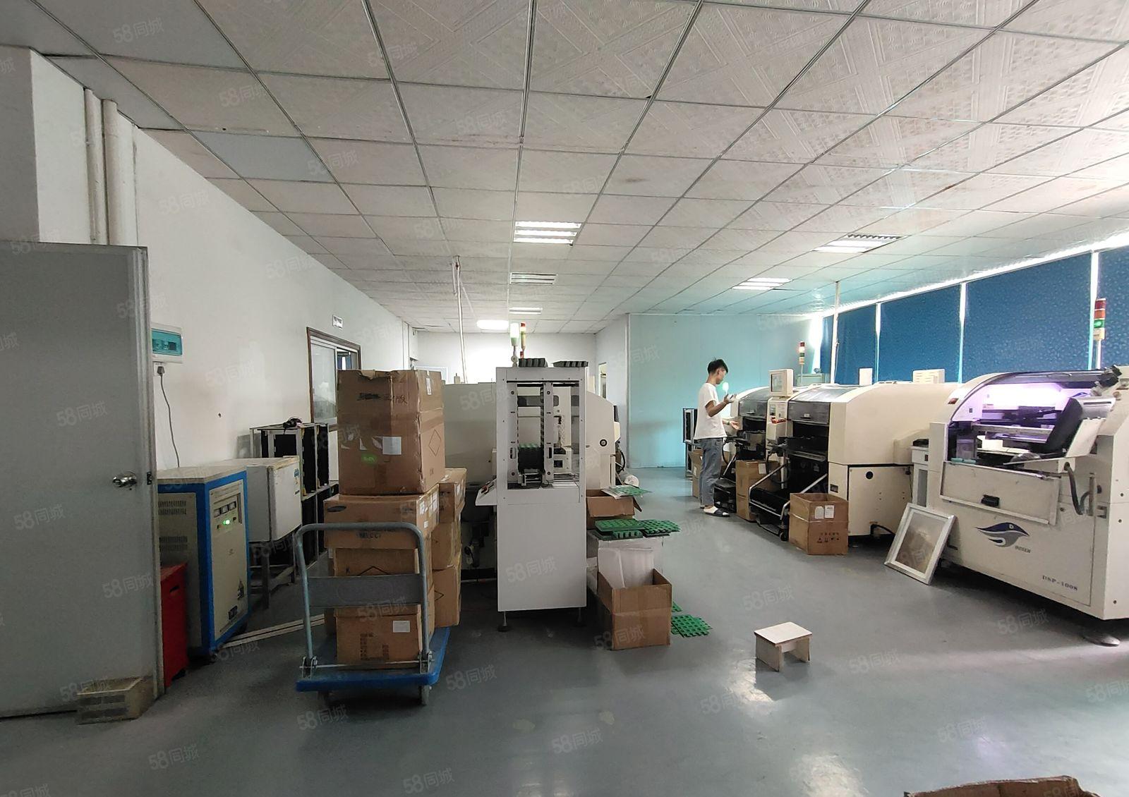 西乡，固戍，航城大道边，楼上带装修750平厂房出租，使用率高