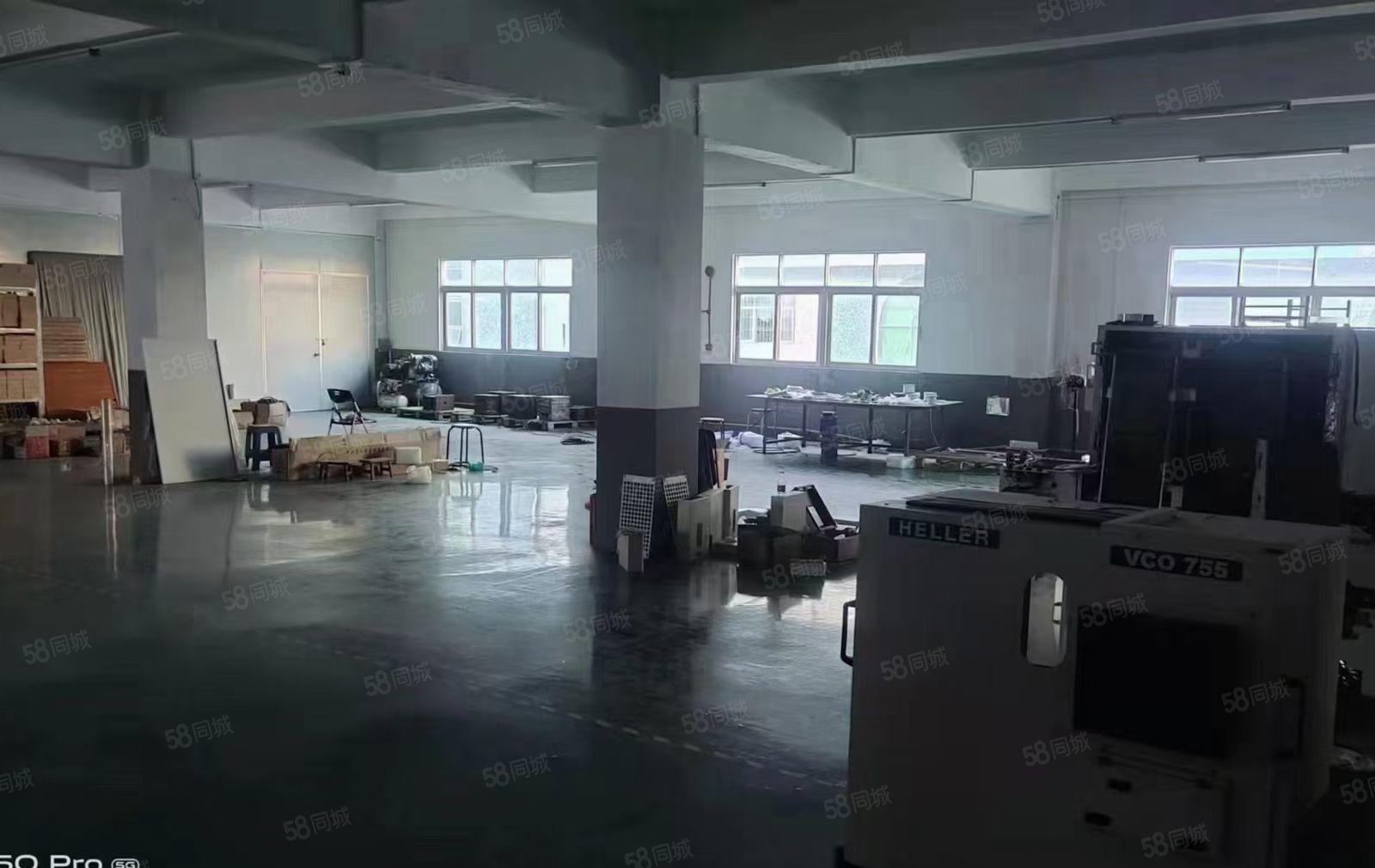 石岩村委500平至1200平精装修低价仓库厂房出租