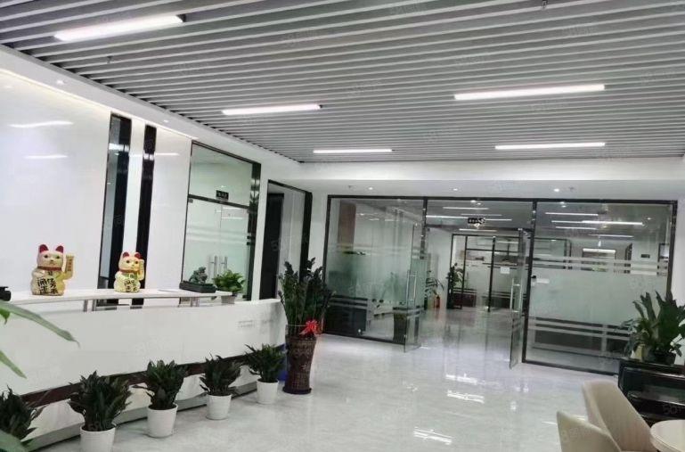 松岗原房东独院厂房三层5800平方现成无尘车间出租