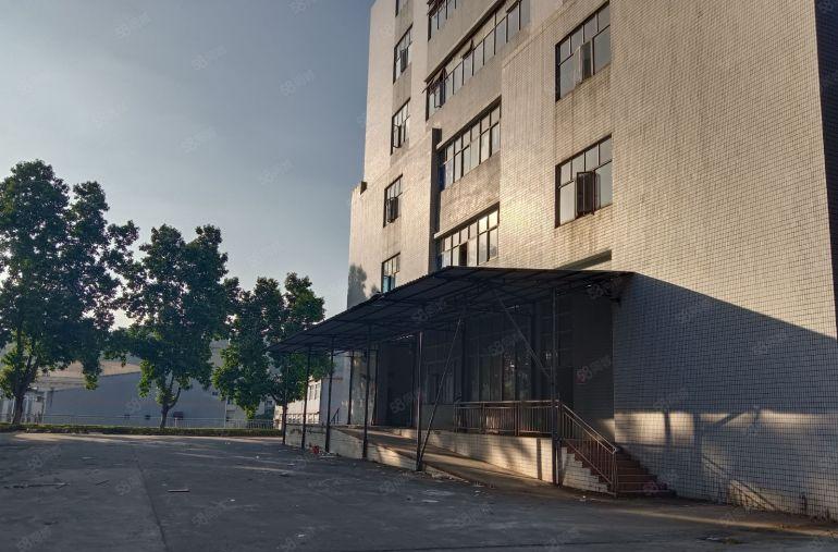 无公摊！石岩地铁口独院10000平方开房商直租独院厂房出租