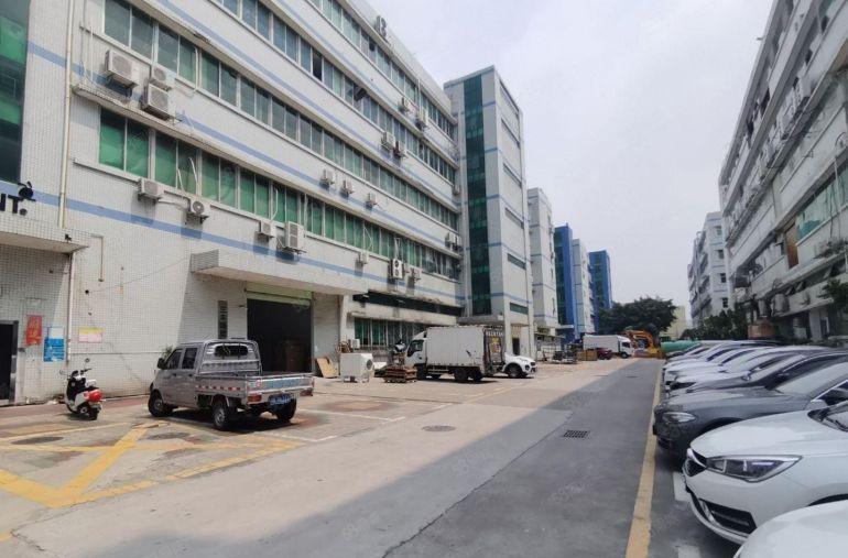 西乡固戍原房东大型园区厂房出租100平起分租 园区空地超大